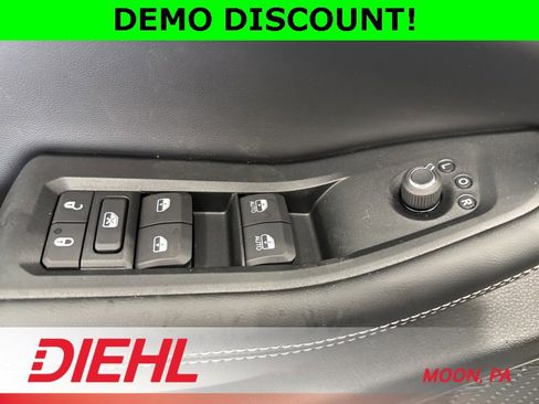 New 2025 Jeep Grand Cherokee Limited w/ Luxury Tech Group II image 23