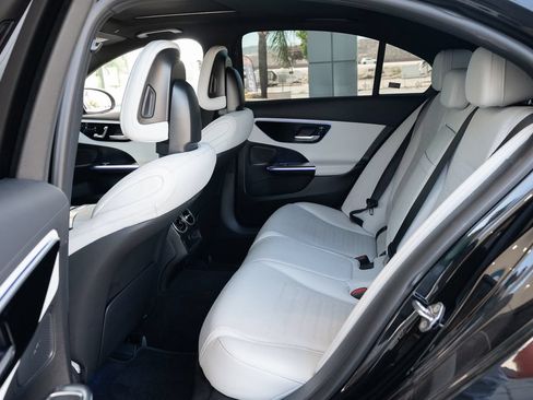 Used 2022 Mercedes-Benz C 300 4MATIC Sedan image 37