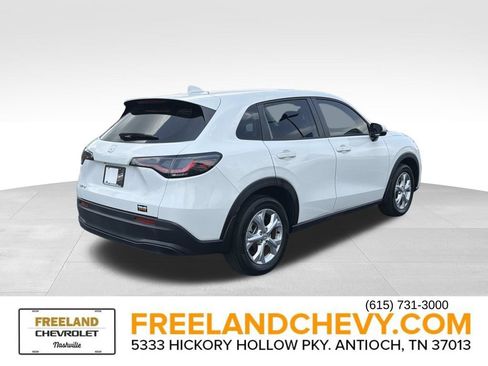 Used 2024 Honda HR-V LX image 3