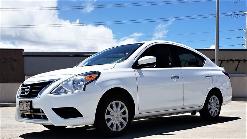Used 2018 Nissan Versa SV FWD image 1