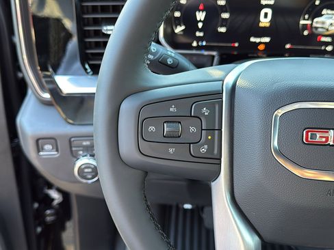 New 2026 GMC Sierra 1500 Elevation image 11