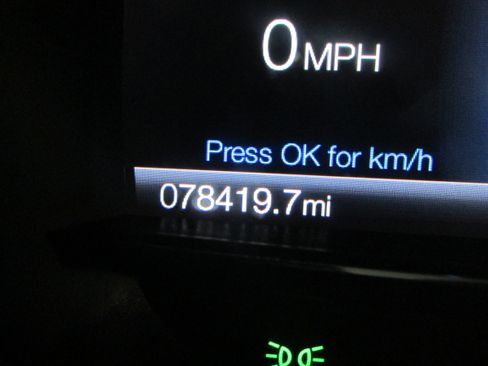 Certified 2018 Ford Explorer XLT w/ Equipment Group 202A image 35