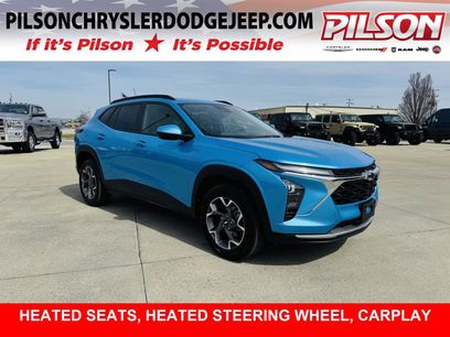 Used 2025 Chevrolet Trax LT w/ Driver Confidence Package