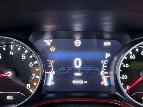 Used 2018 Jeep Compass Trailhawk w/ Cold Weather Group AWD/4WD image 20