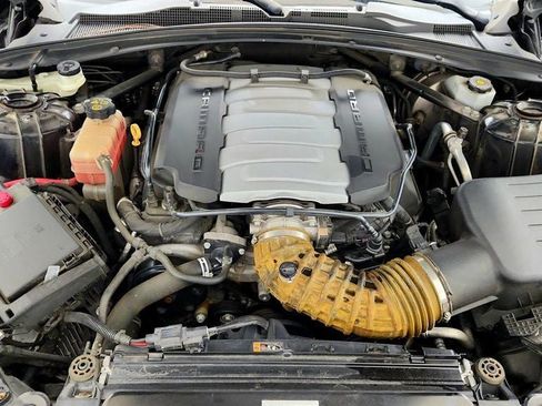 Used 2020 Chevrolet Camaro LT RWD image 23