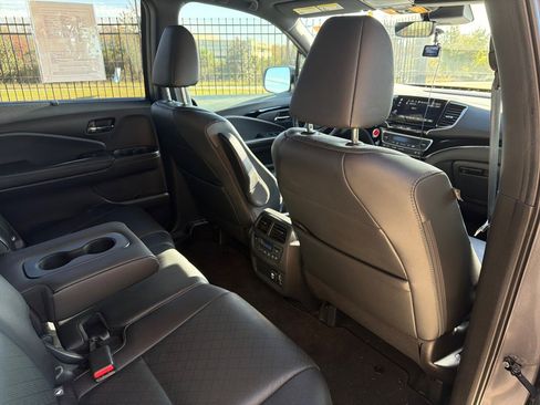 Used 2019 Honda Passport Elite image 14