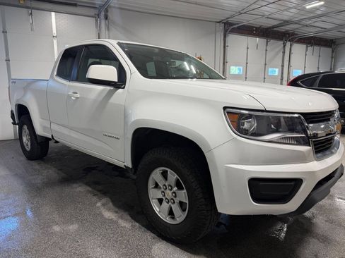Used 2016 Chevrolet Colorado W/T w/ WT Convenience Package AWD/4WD image 4