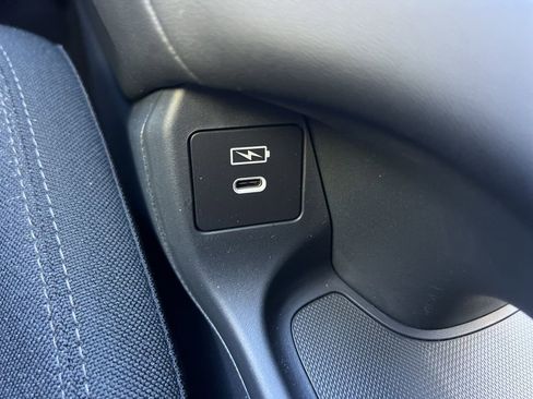 New 2026 Honda HR-V LX image 18