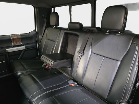 Used 2018 Ford F150 Lariat w/ Equipment Group 502A Luxury AWD/4WD image 19