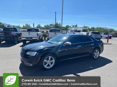 Used 2015 Chrysler 300 C Platinum w/ Harman/Kardon Audio Group AWD/4WD image 5