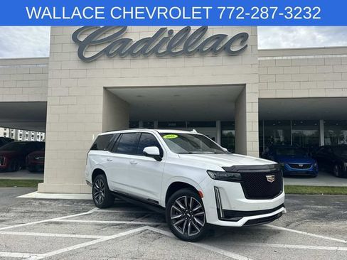Used 2021 Cadillac Escalade Sport AWD/4WD image 2