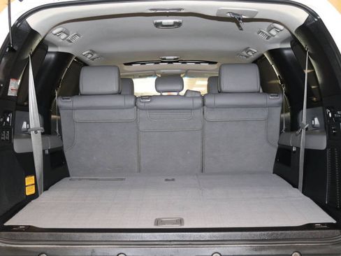 Used 2017 Toyota Sequoia Limited w/ Safety & Convenience Package AWD/4WD image 97