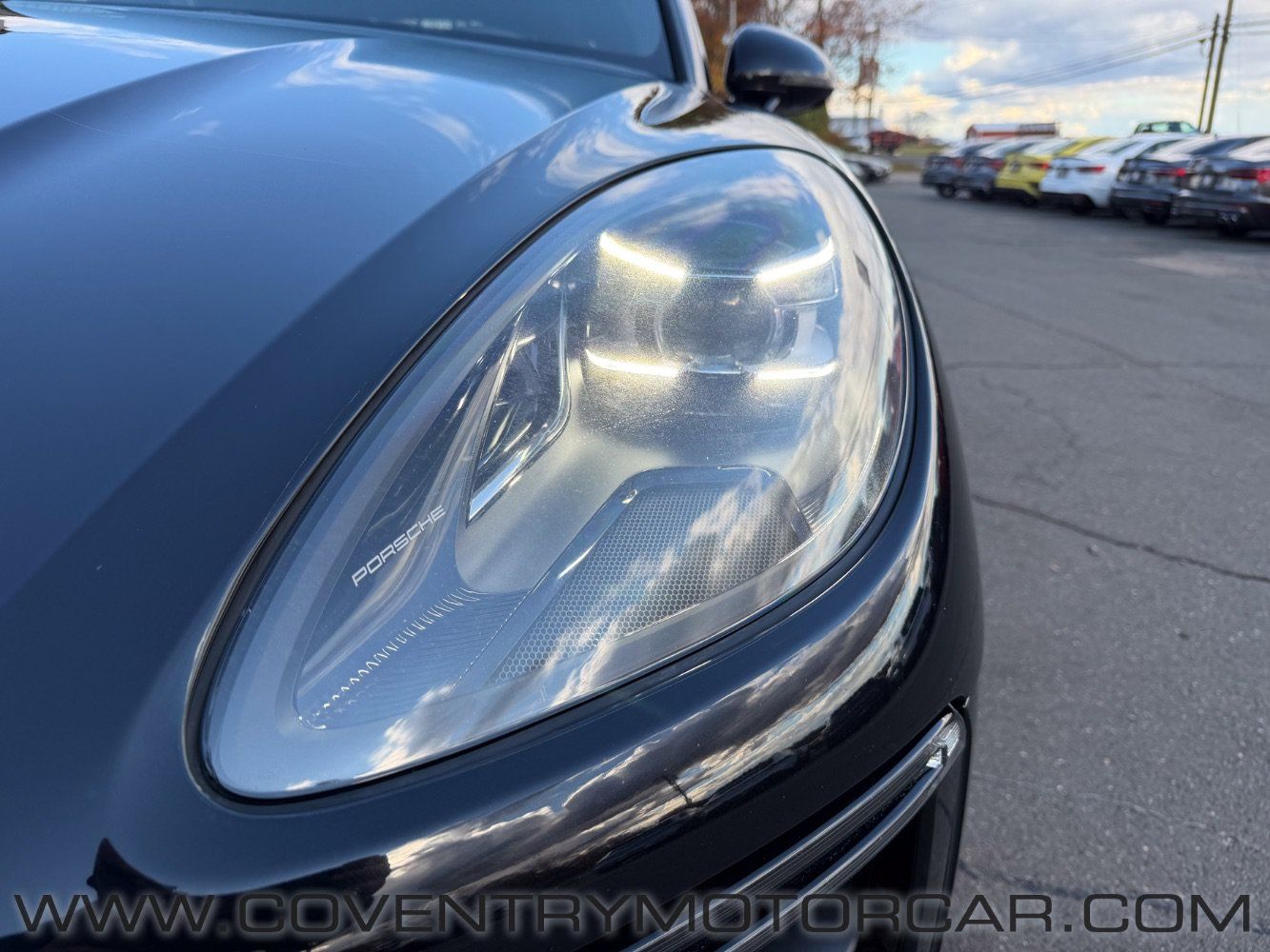 Used 2020 Porsche Macan Turbo AWD/4WD image 9