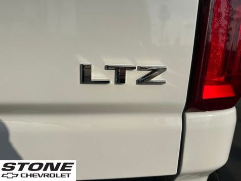 Certified 2024 Chevrolet Silverado 2500 LTZ w/ LTZ Premium Package image 34