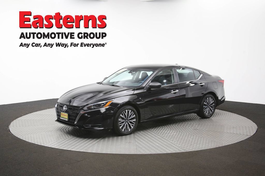 Used 2025 Nissan Altima 2.5 SV FWD image 56