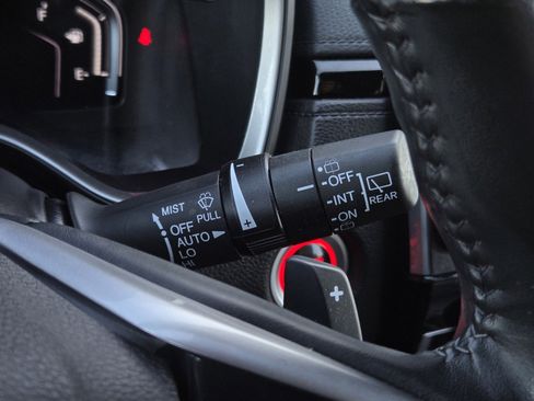 Used 2022 Honda CR-V Touring image 25