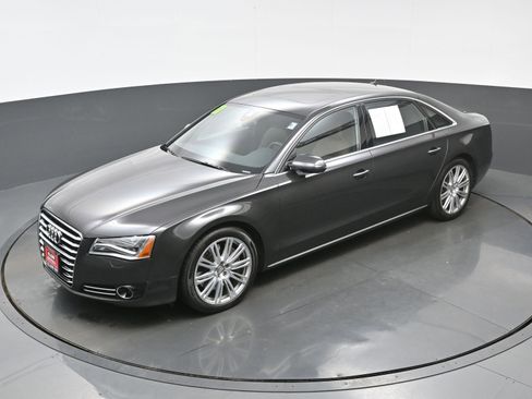 Used 2011 Audi A8 L 4.2 image 34