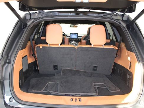 Used 2023 Lincoln Aviator Black Label w/ Dynamic Handling Package image 16