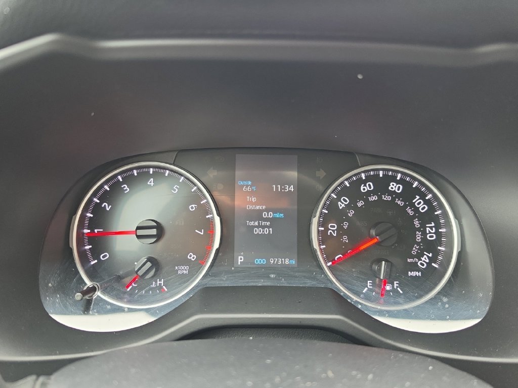 Used 2021 Toyota RAV4 LE AWD/4WD image 19