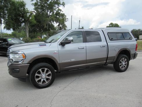 Used 2021 RAM 2500 Limited AWD/4WD image 4