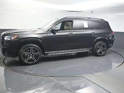 Used 2024 Mercedes-Benz GLS 450 4MATIC image 4