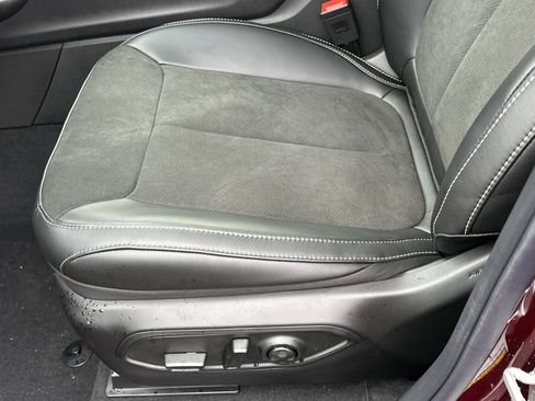 New 2026 Jeep Grand Cherokee Altitude image 30