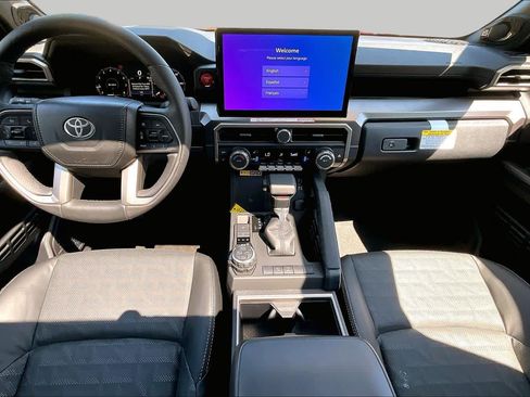 Certified 2026 Toyota 4Runner TRD Off-Road Premium AWD/4WD image 15