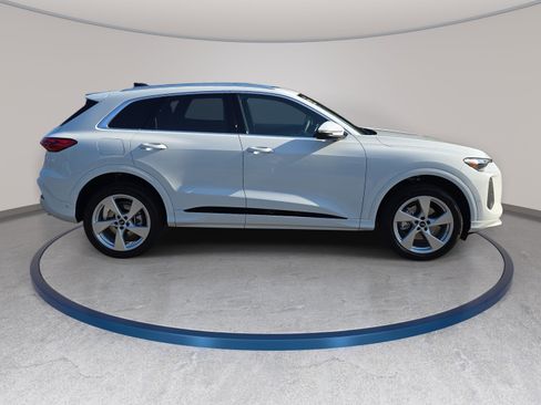 New 2026 Audi Q5 Premium AWD/4WD image 4