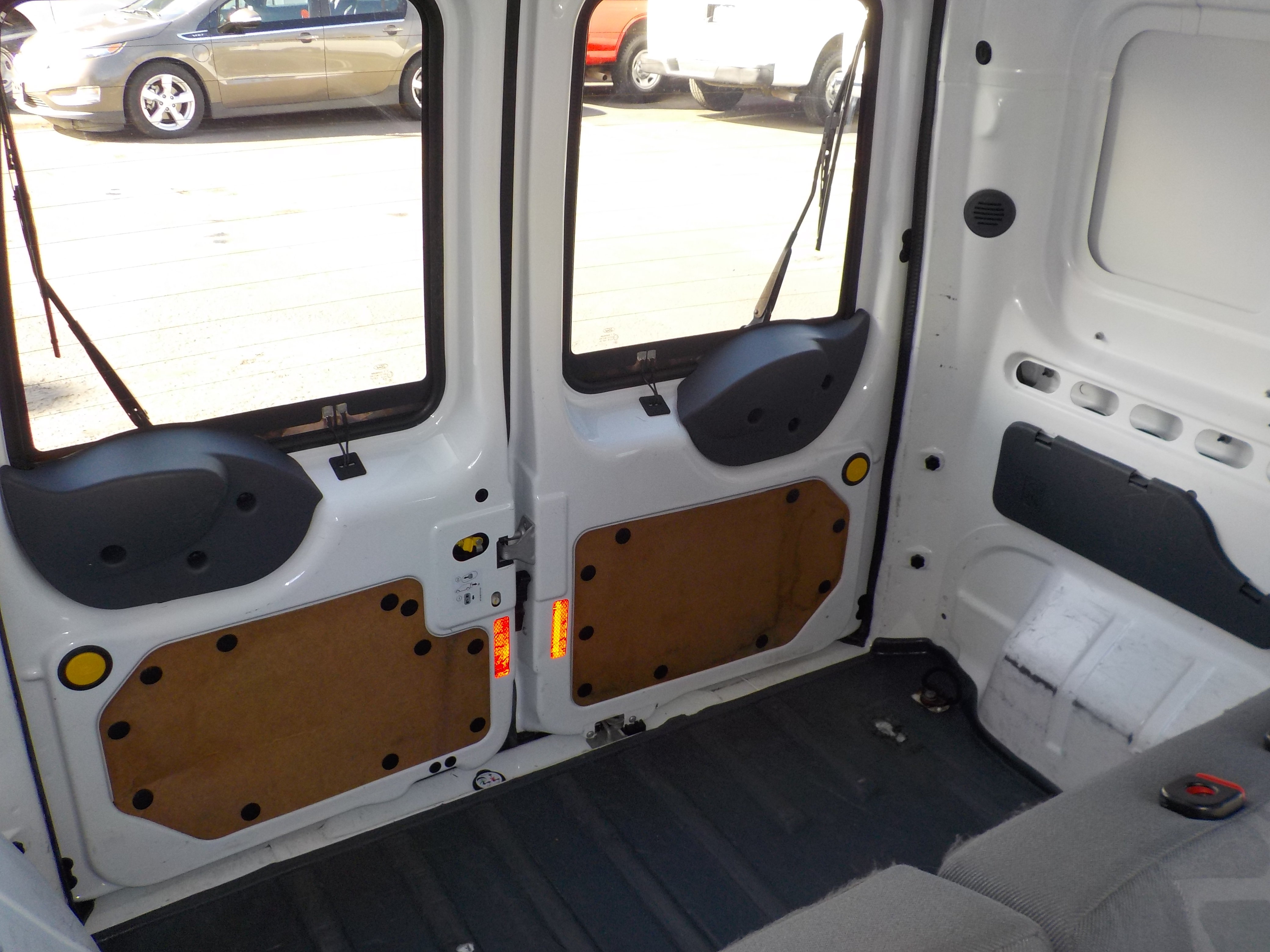 Used 2011 Ford Transit Connect XLT FWD image 26
