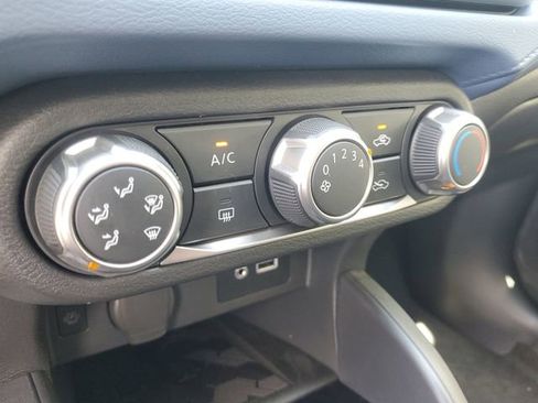 Certified 2025 Nissan Versa SV w/ Trunk Package FWD image 25