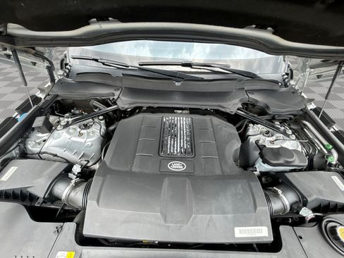 Used 2018 Land Rover Range Rover Supercharged AWD/4WD image 18