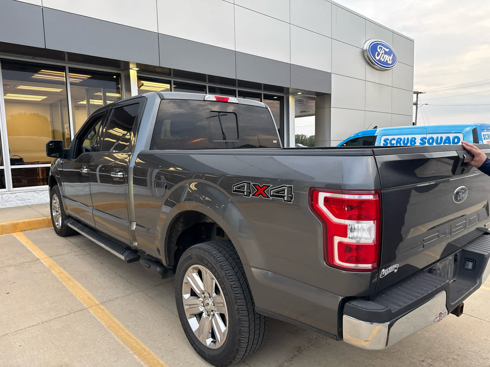Used 2019 Ford F150 XLT w/ Equipment Group 302A Luxury AWD/4WD image 8