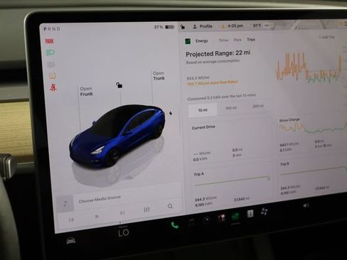 Used 2023 Tesla Model 3 Standard Range RWD image 36