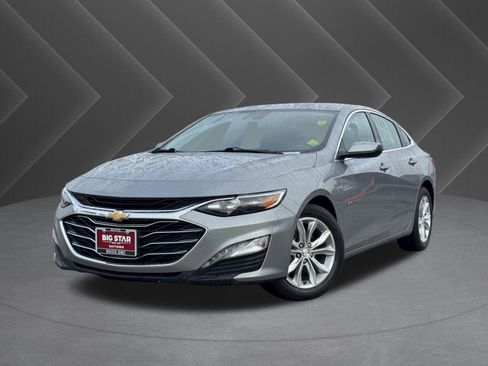 Used 2024 Chevrolet Malibu LT image 2