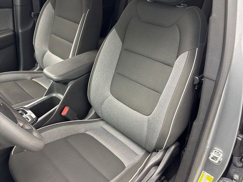 Used 2025 Chevrolet TrailBlazer LT AWD/4WD image 8