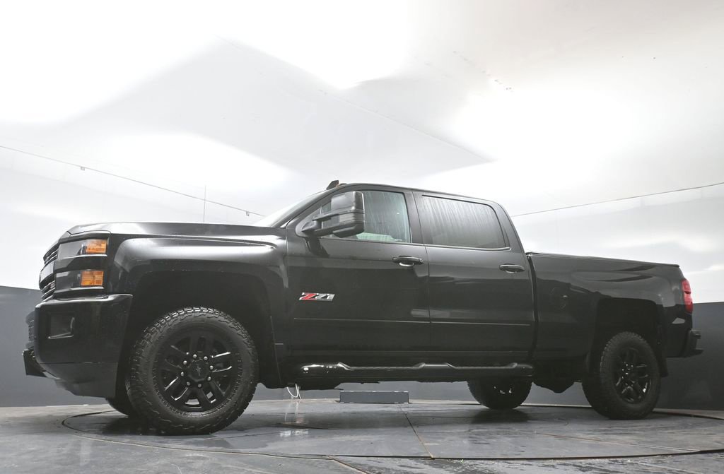 Used 2016 Chevrolet Silverado 2500 LT w/ Midnight Edition AWD/4WD image 54