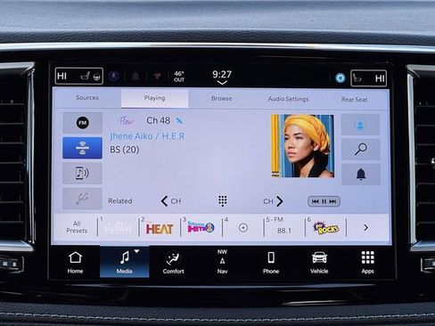 New 2026 Chrysler Pacifica Limited w/ Uconnect Theater Family Group FWD image 3