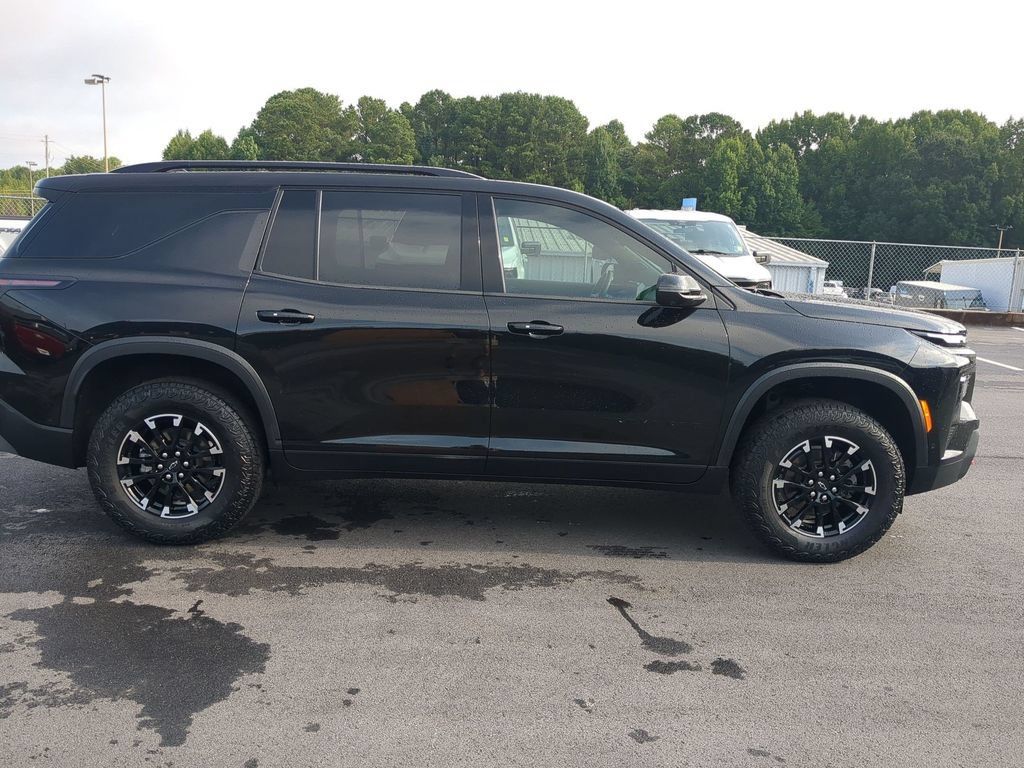 Used 2024 Chevrolet Traverse Z71 w/ Enhanced Driving Package AWD/4WD image 4