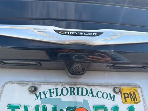Used 2023 Chrysler Voyager LX FWD image 12