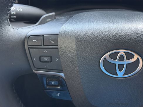 Used 2025 Toyota Camry XSE FWD image 21