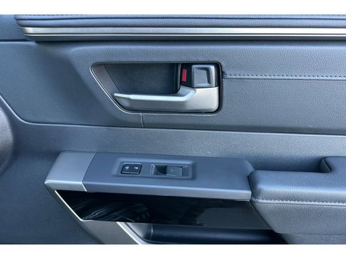 Used 2023 Toyota Tundra Limited image 18