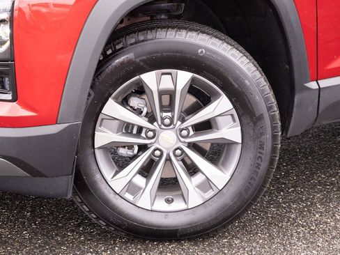 Used 2025 Chevrolet Equinox LT w/ Safety and Technology Package image 20