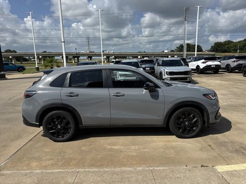 Used 2024 Honda HR-V Sport image 8