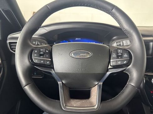 Certified 2023 Ford Explorer Platinum w/ Technology Package image 20