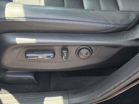 Used 2025 Honda CR-V EX-L image 9