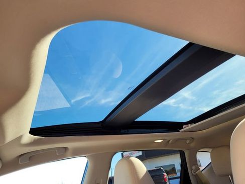 Used 2017 Nissan Murano SV w/ Premium Package FWD image 26