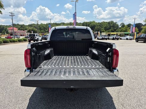 Used 2023 Toyota Tacoma SR5 RWD image 30