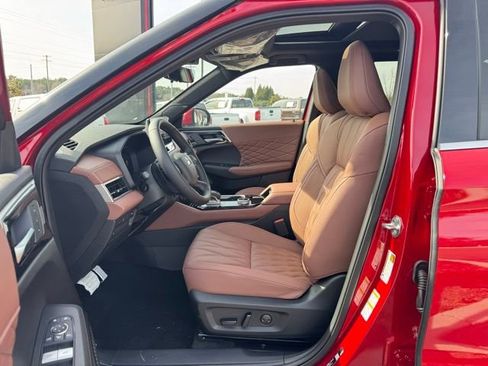 New 2026 Mitsubishi Outlander SEL FWD image 19