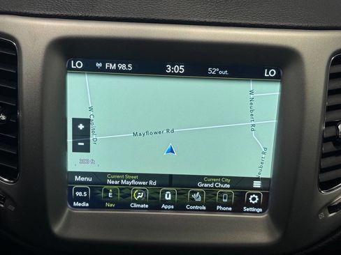 Used 2021 Jeep Compass Latitude w/ Driver Assistance Group AWD/4WD image 32