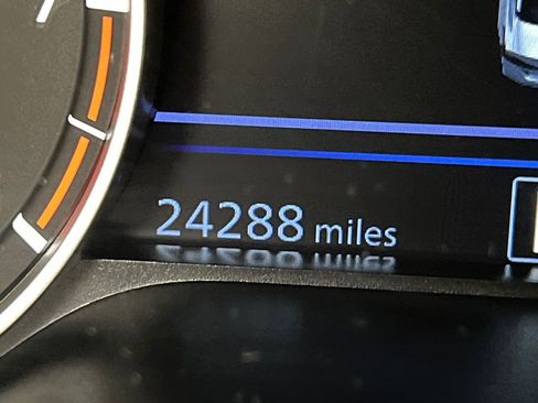 Used 2025 Nissan Altima 2.5 SV image 40